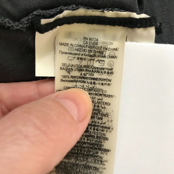 BCBG Maxazria Shirt Womens‎ Sz S Gray Judson Faux Leather Cold Shoulder Top - Picture 3 of 7